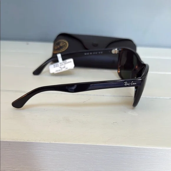 Ray-Ban Black Sunglasses - Picture 4 of 4